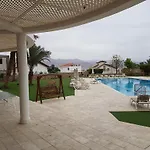 Luxury Penthouse 330M Private Pool