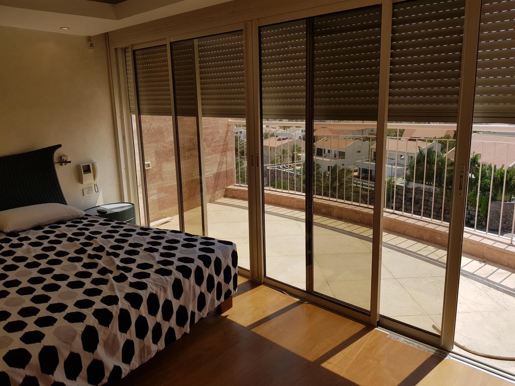 Luxury Penthouse 330M Private Pool Apartment Eilat
